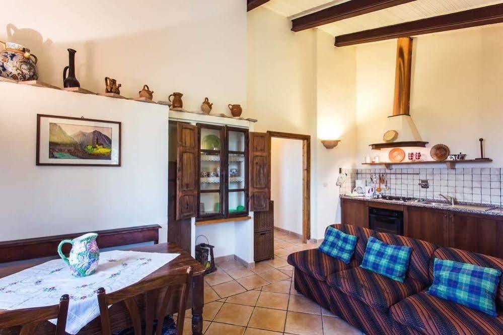 Pieve Del Castello Villa เดรูตา ภายนอก รูปภาพ